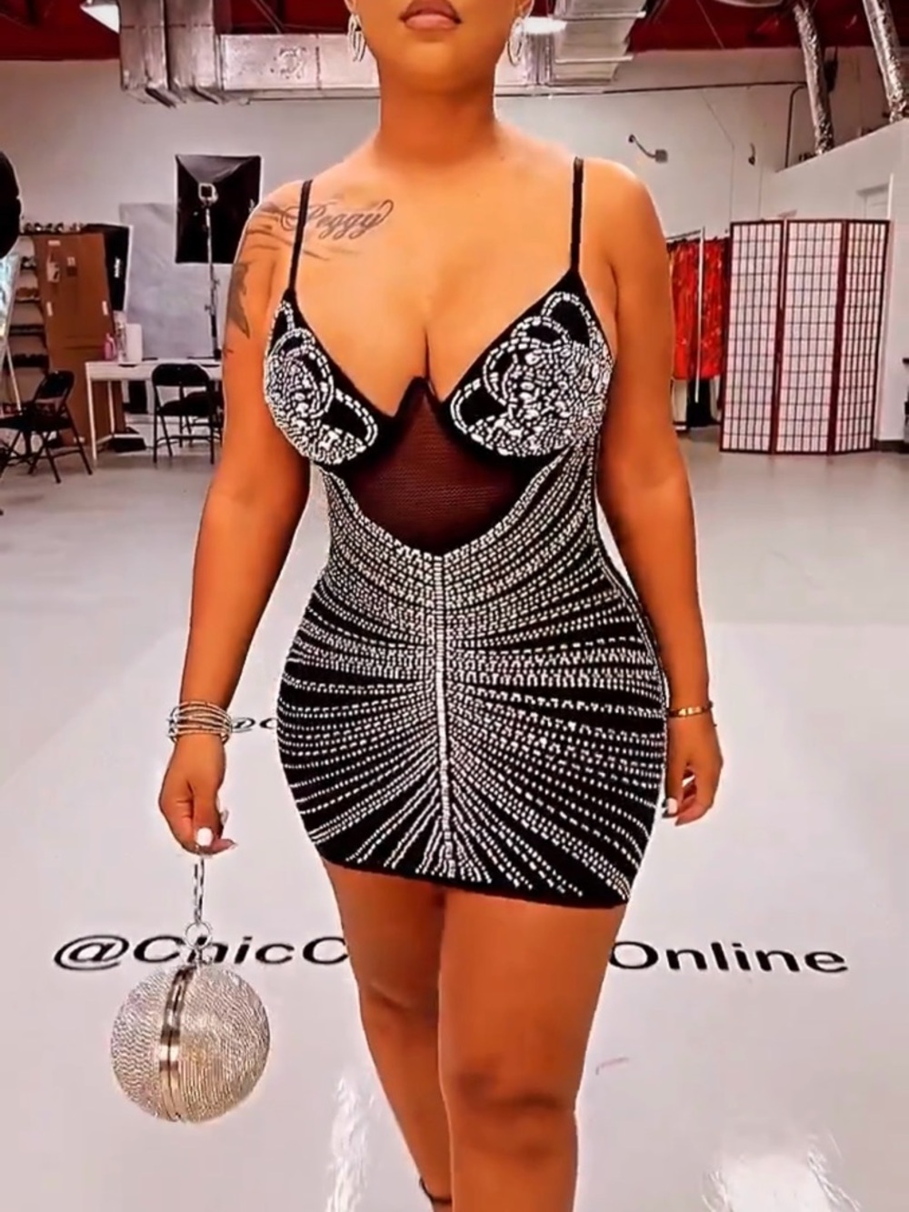Chic Crystal Embellished Black Bodycon Dress